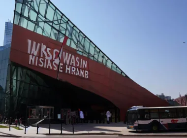 Muzeum powstania warszawskiego bilety: zwiedzanie historycznej pamiątki